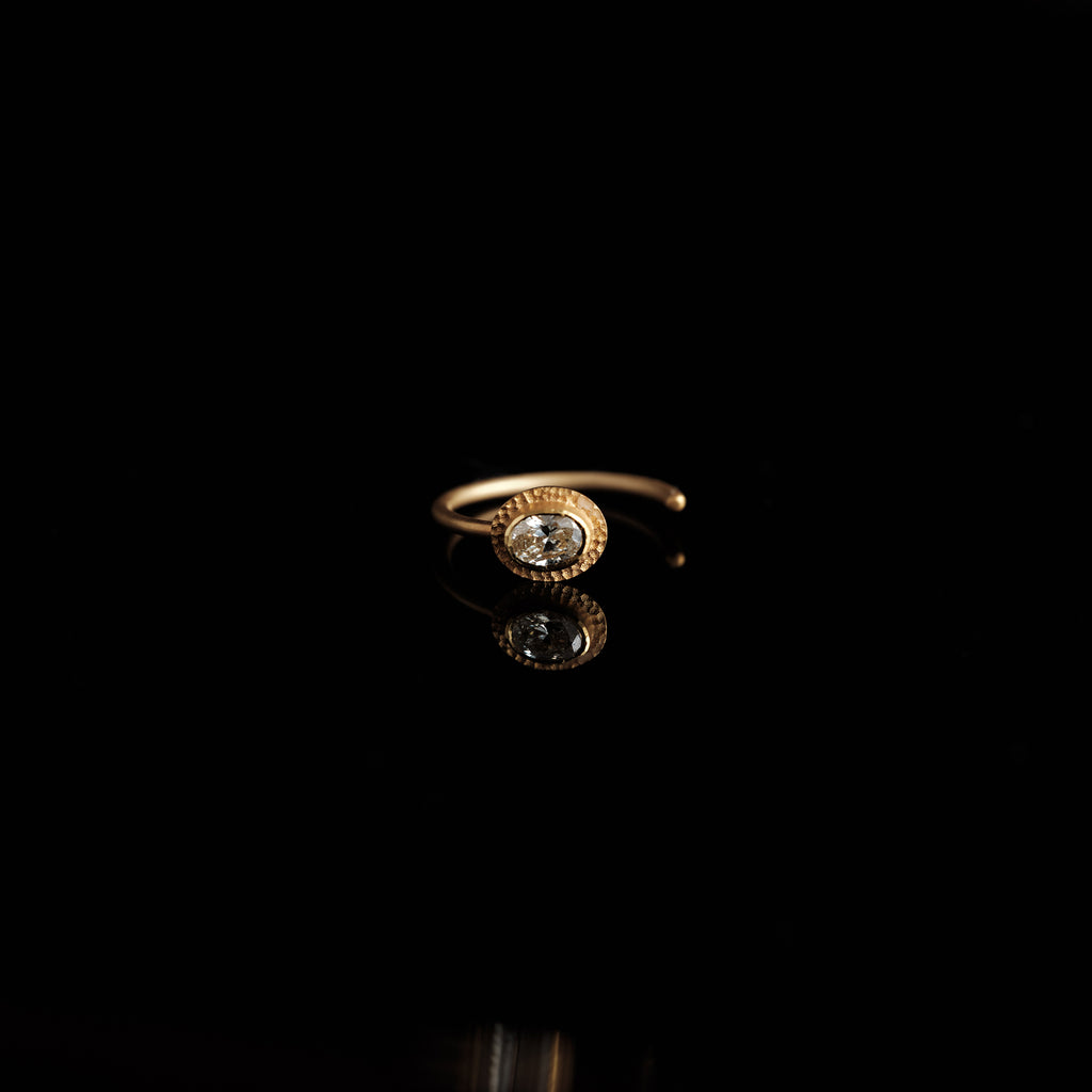 白露 K18 oval diamond cuff ring