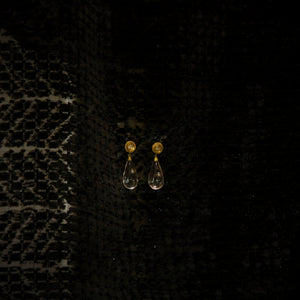 水精 K18 rock crystal and polki diamond drop earrings