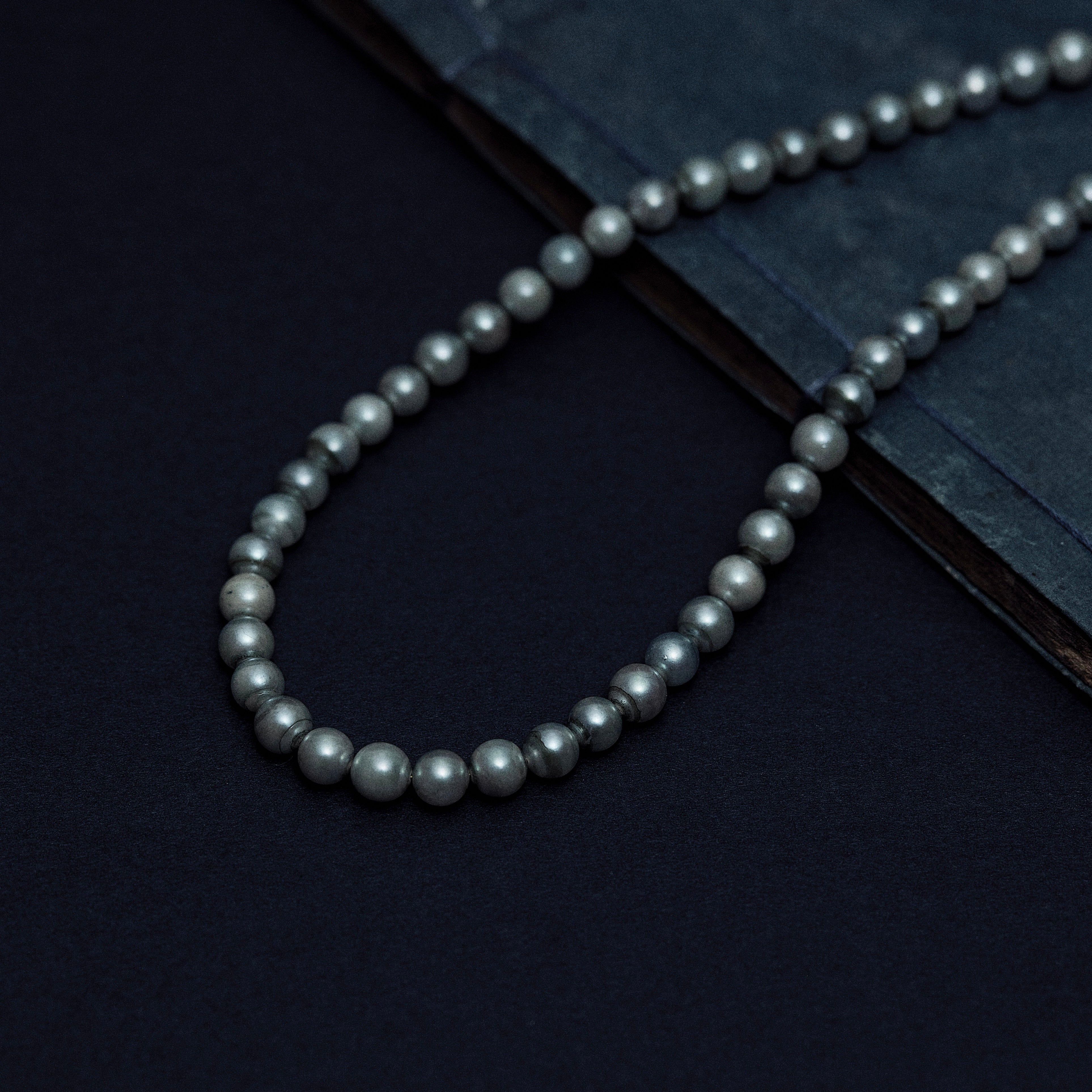 青藍 K18 indigo dyed 6mm akoya pearl necklace 360mm – sharanpoi