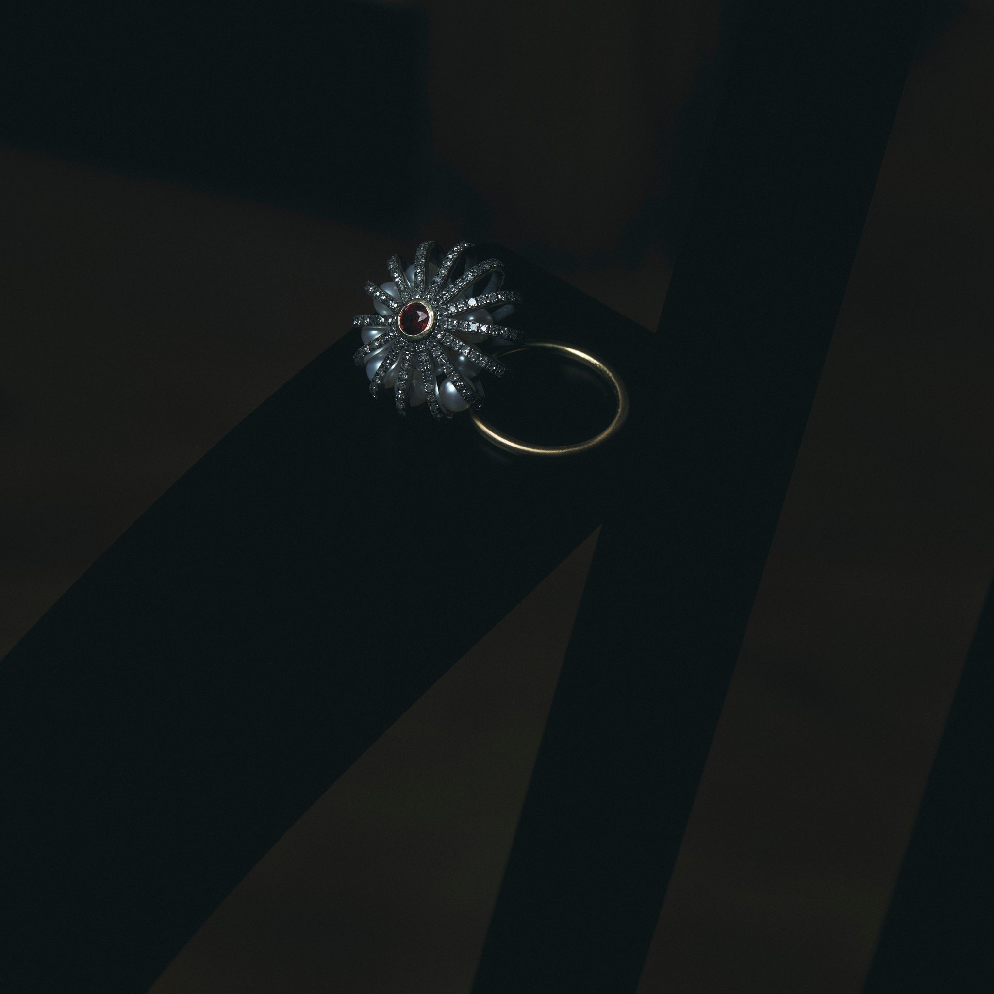 花提灯 K18YG×silver925 pave diamonds lantern with ruby and