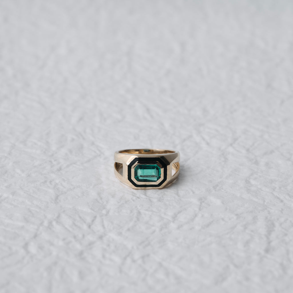 わかばえ K18 emerald with enamel ring