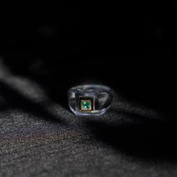 水精 K18 rock crystal and emerald signet ring – sharanpoi