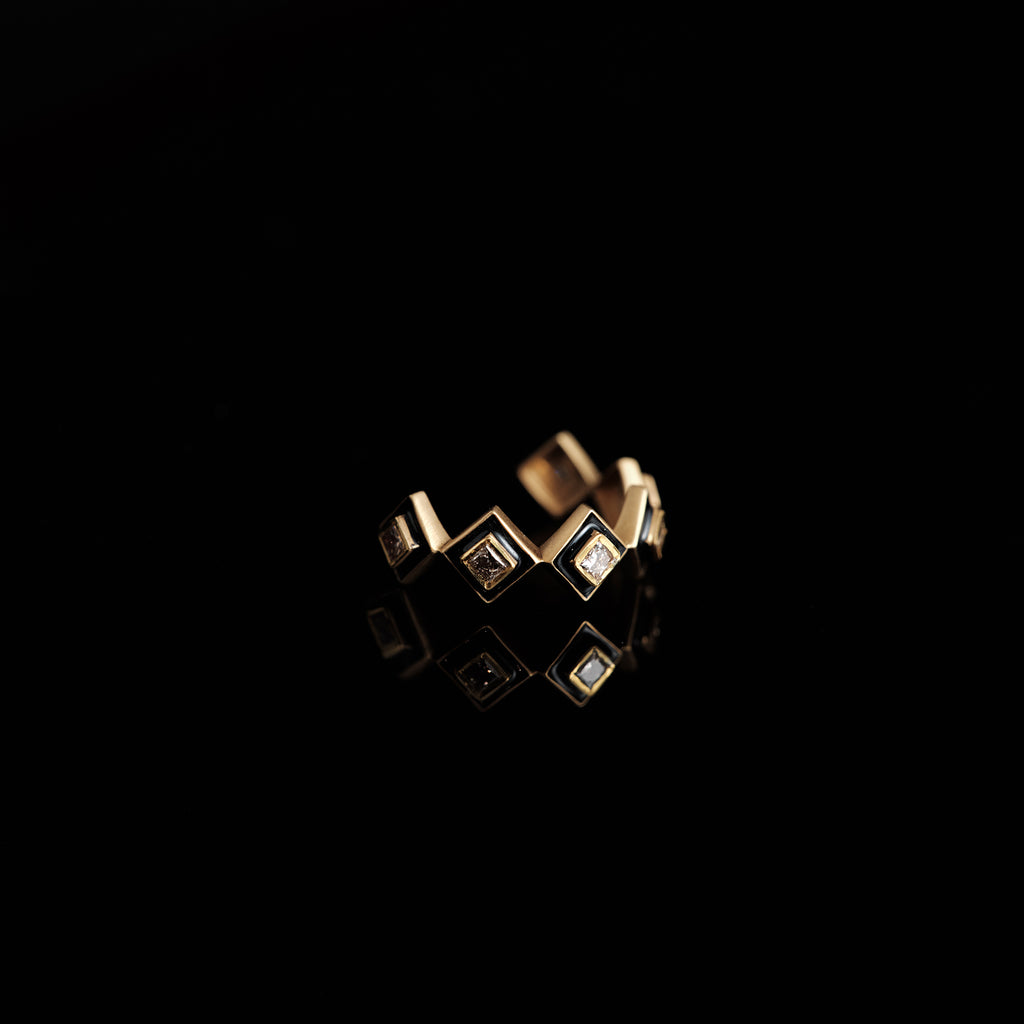 月桂 K18 brown diamond with enamel eternity cuff ring